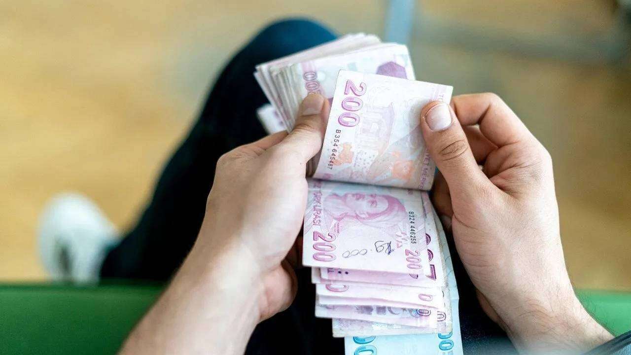 EYT'yi kaçıranlara yeni umut: 2000-2008 arası sigortalılara kademeli emeklilik masada, TBMM'ye 6 maddelik önerge sunuldu! 5